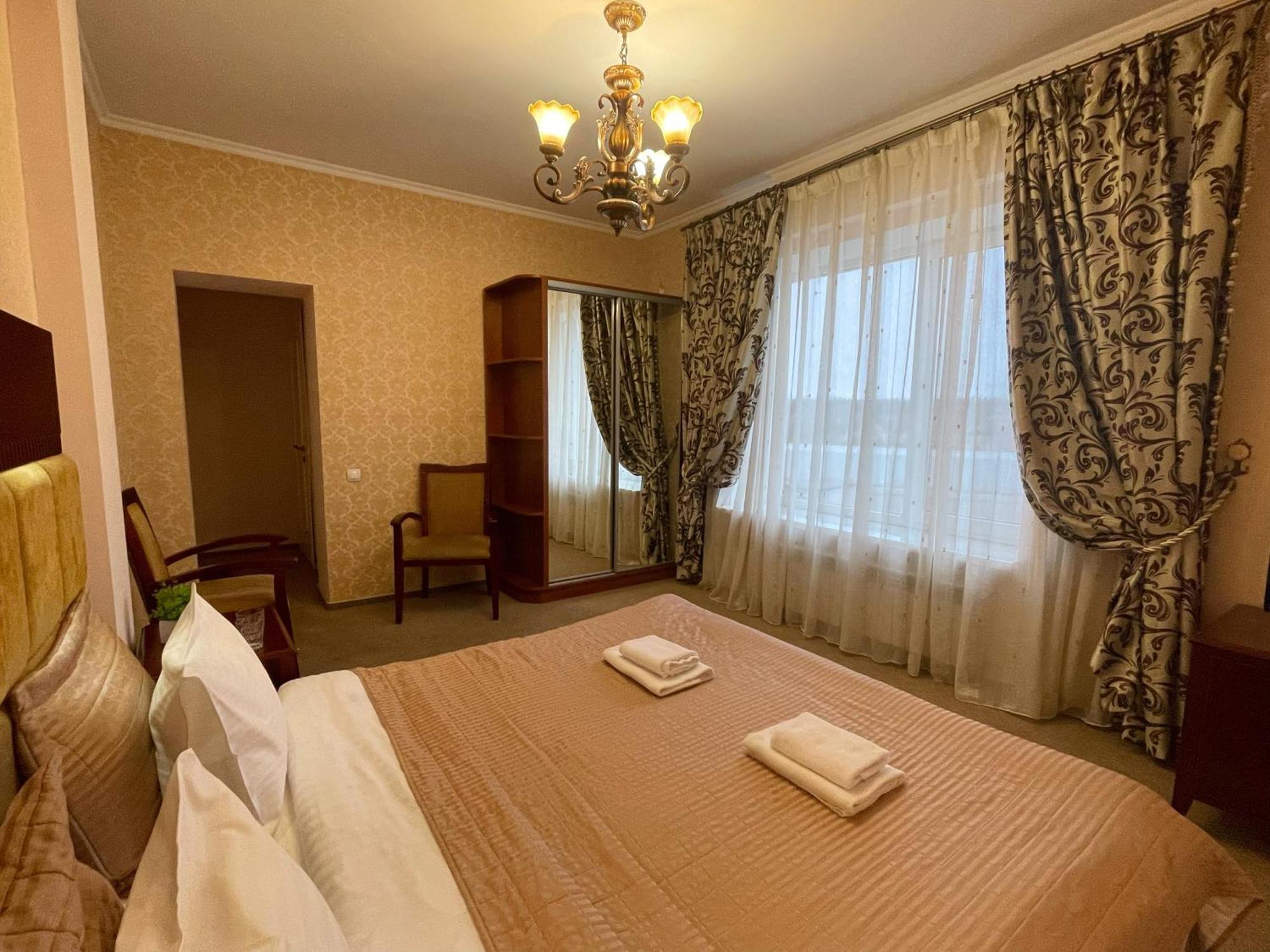 Hotel Київські Ночі Exterior foto